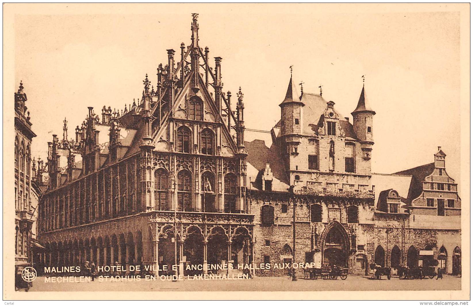 MALINES - Hotel De Ville Et Anciennes Halles Aux Draps - Mechelen