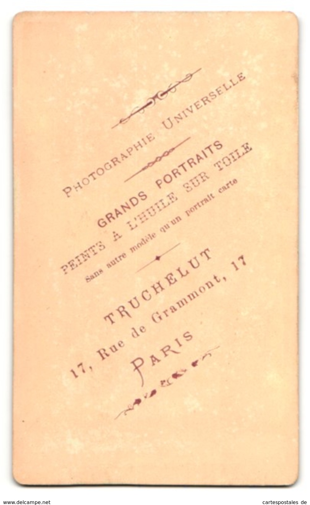 Photo Truchelut, Paris, Portrait De Hübsche Junge Dame Avec Haarnetz Et Halstuch - Personnes Anonymes