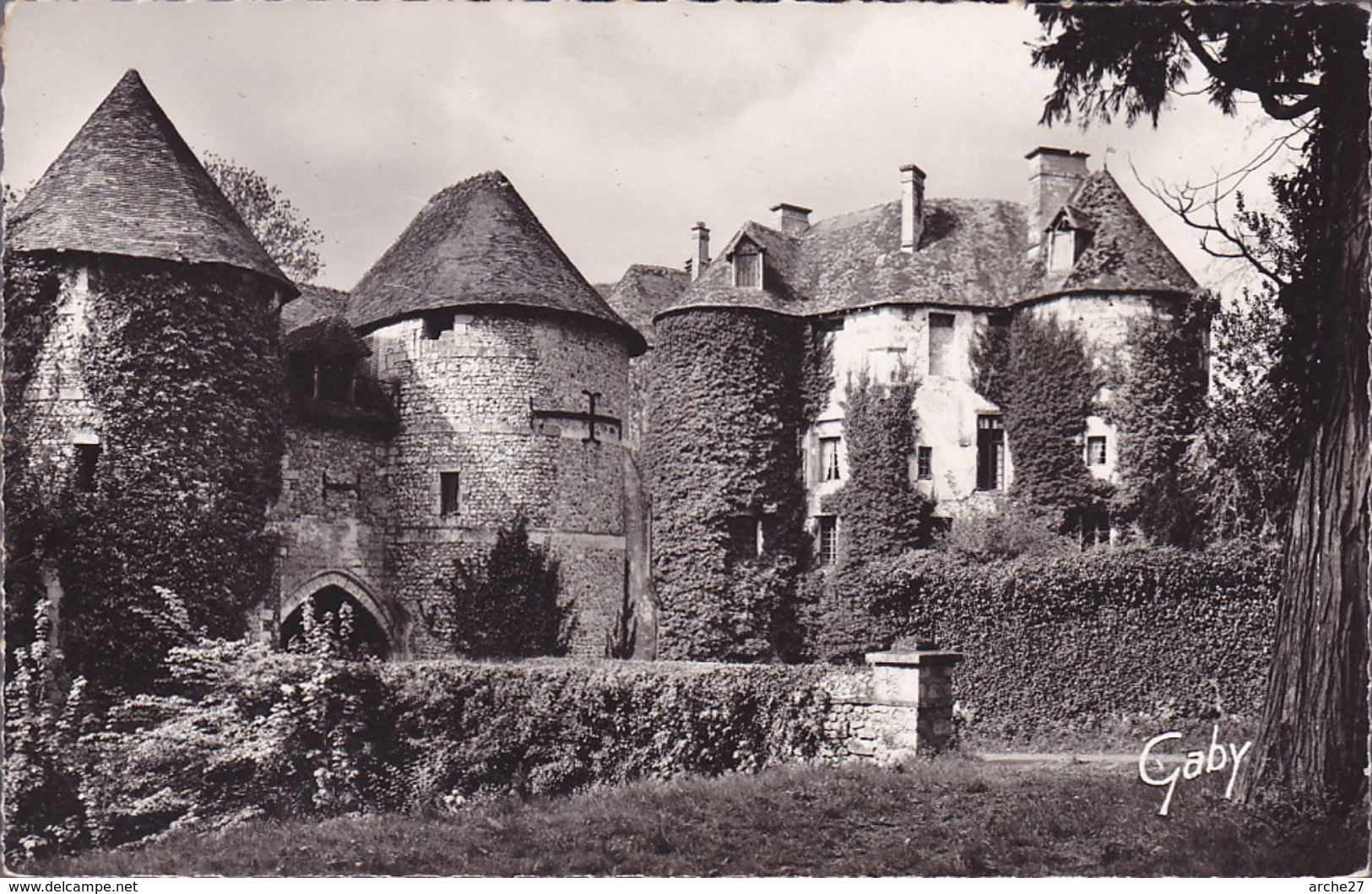 CPA - CPSM - 27 - HARCOURT - Château - 35 - Harcourt