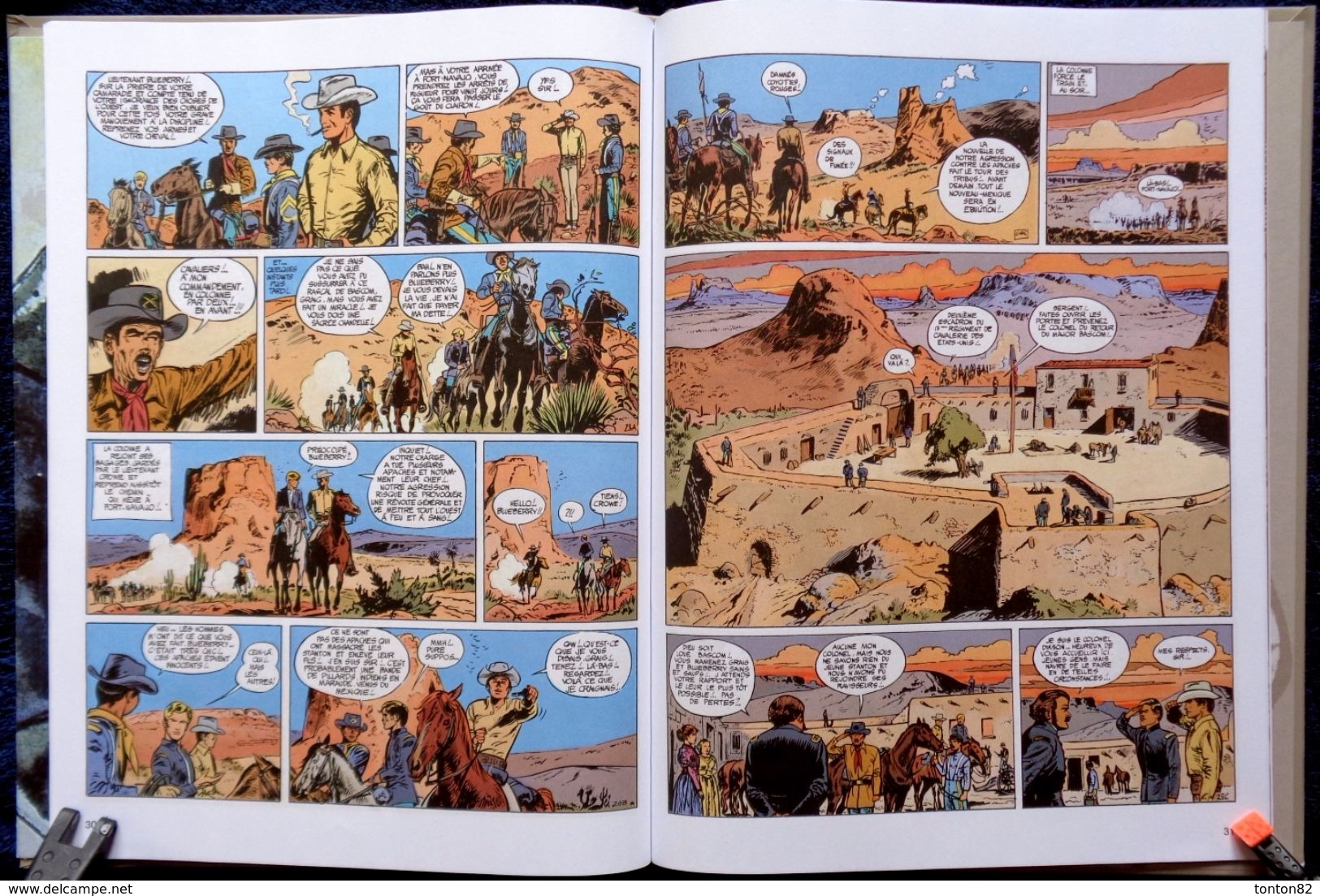 Charlier / Giraud - BLUEBERRY - N° 1 - " FORT NAVAJO " - Hachette Collection - Avec un POSTER Géant .