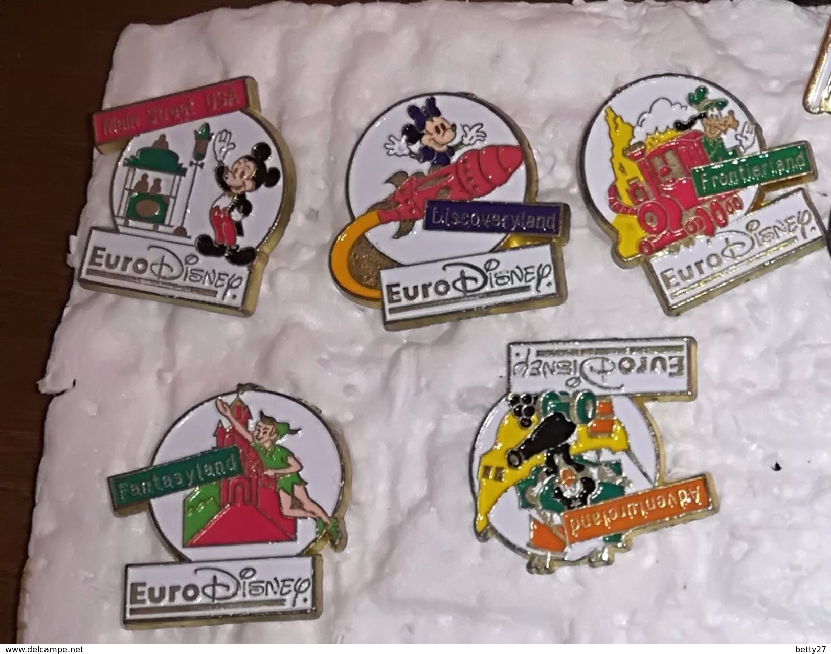 Pin's Lot De 5 Pin's EURO DISNEY      P31 - Autres & Non Classés