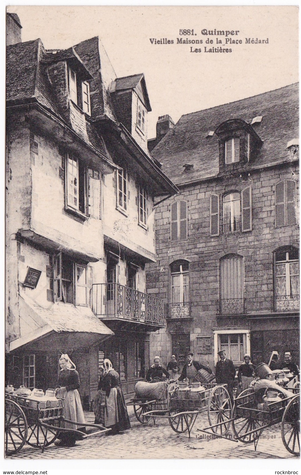 CPA Bretagne Finistère 29 Quimper - Vieilles Maisons De La Place Médard - Les Laitières - Quimper