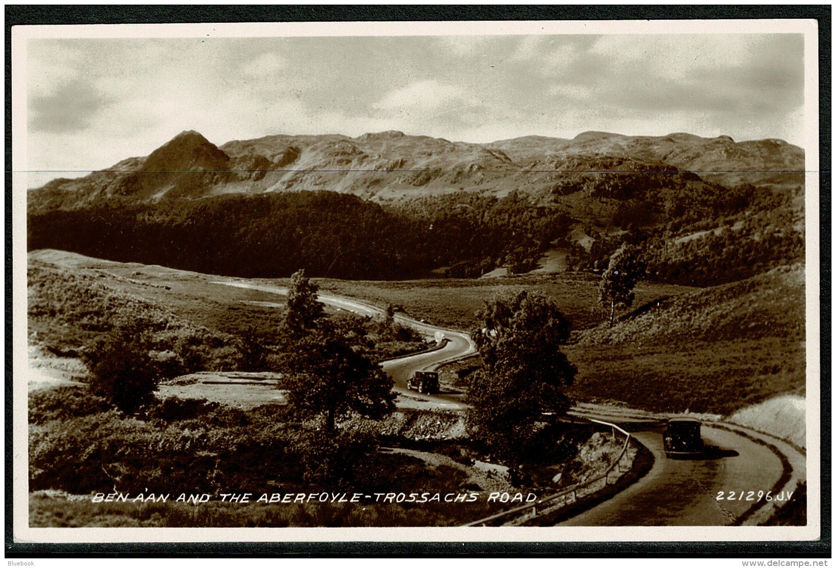 RB 1179 - Real Photo Postcard - Cars On Aberfoyle - Trossachs Road - Perthshire Scotland - Perthshire