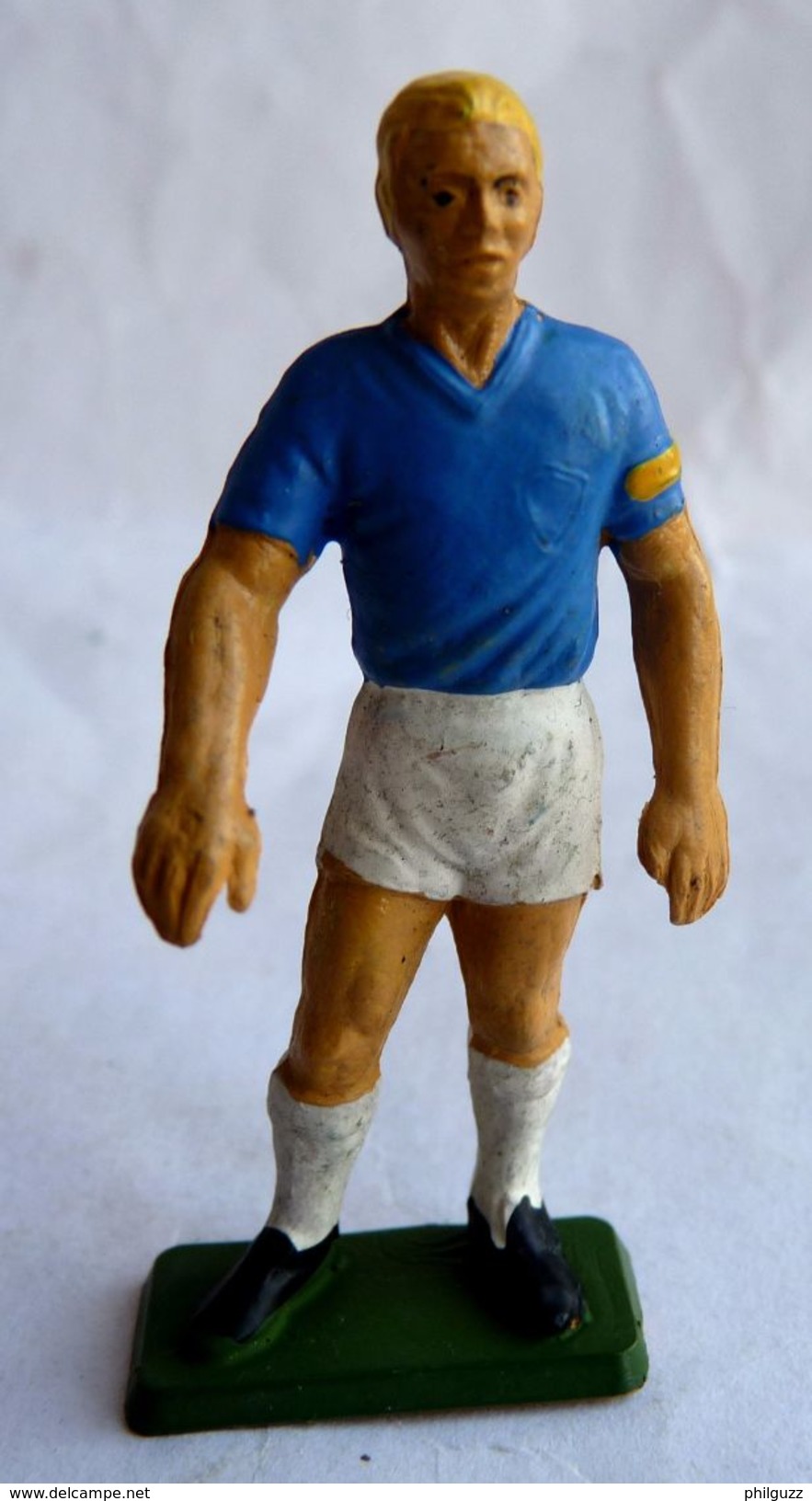 FIGURINE STARLUX  1978 FOOTBALLEUR JOUEUR DE FOOT 08 - Starlux