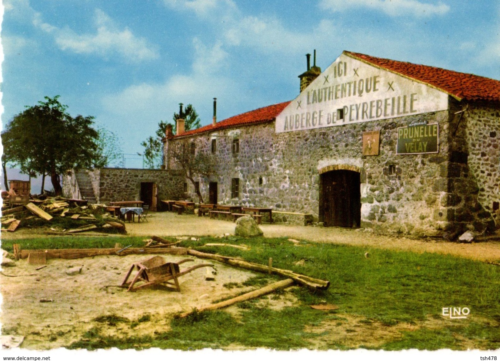 07---L'auberge De PEYREBEILHE--façade Principale De " L'auberge Rouge "--voir 2 Scans - Autres & Non Classés