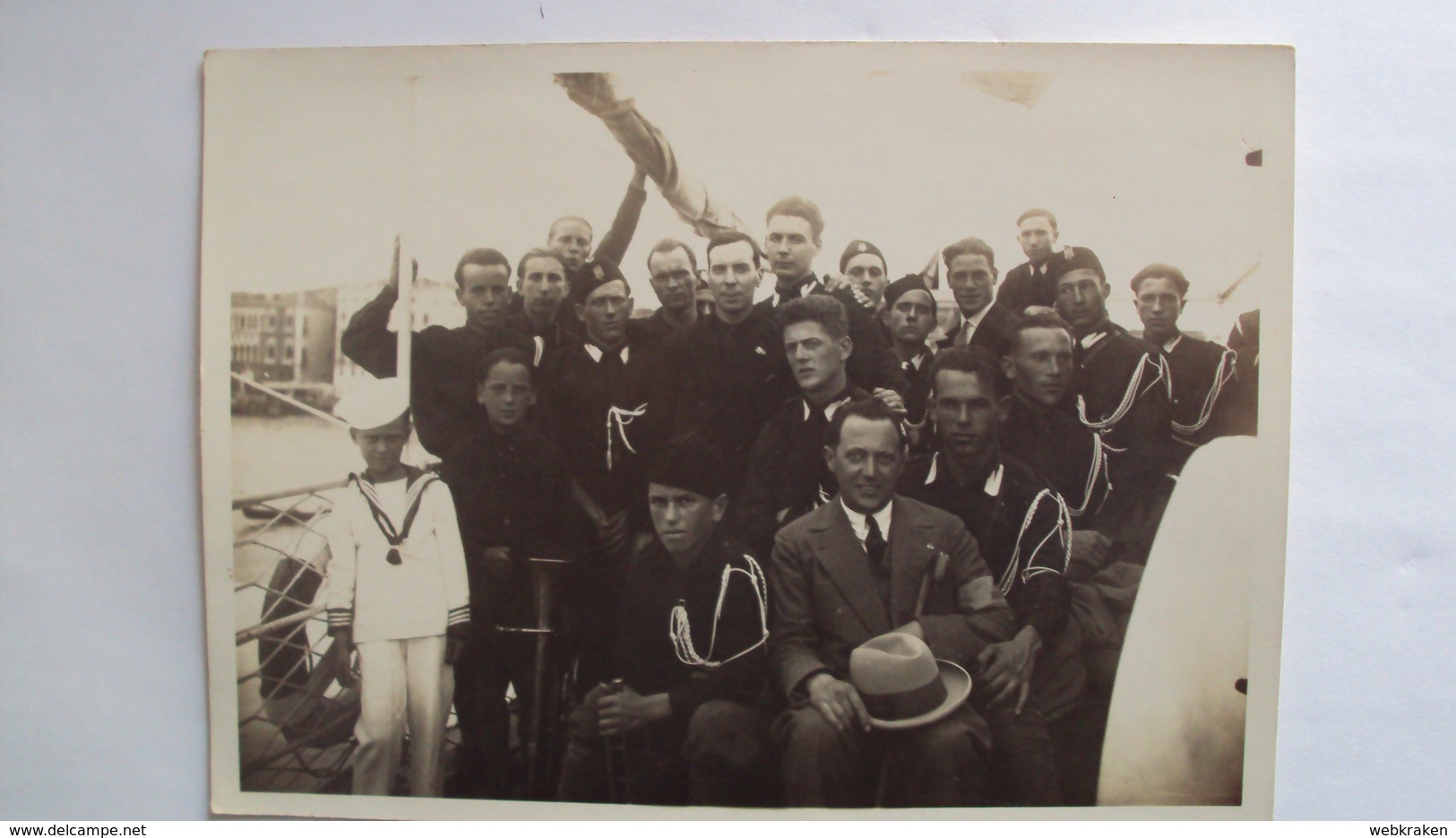 ITALIA FOTO ZAMBERLAN TRIESTE GRUPPO DI FASCISTI E CAMICIE NERE PROBABILMENTE IN ISTRIA CM. 13x18 - Guerra, Militari