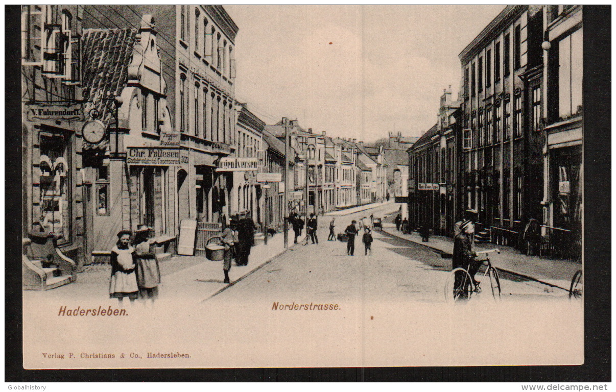 DD2406 DENMARK HADERSLEBEN NORDERSTRASSE STREET SCENE  POSTCARD - Danemark