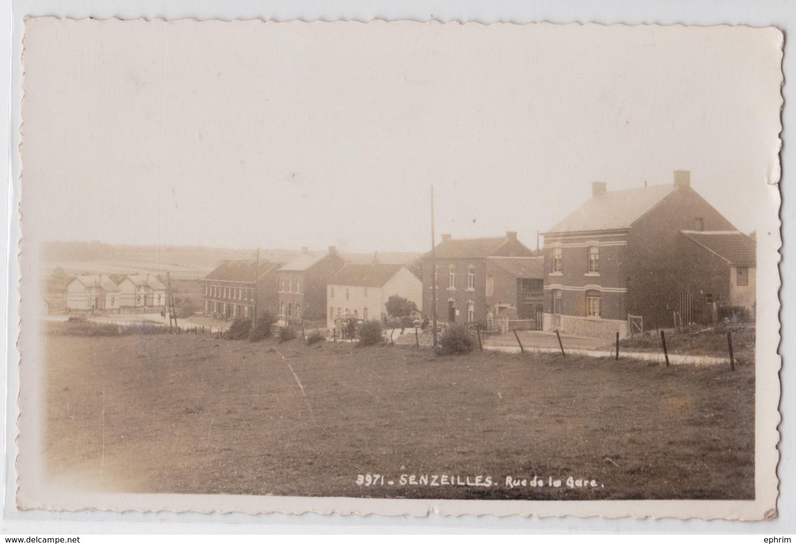 SENZEILLES - SENZEILLE (Cerfontaine) - Carte-photo De La Rue De La Gare - Cerfontaine