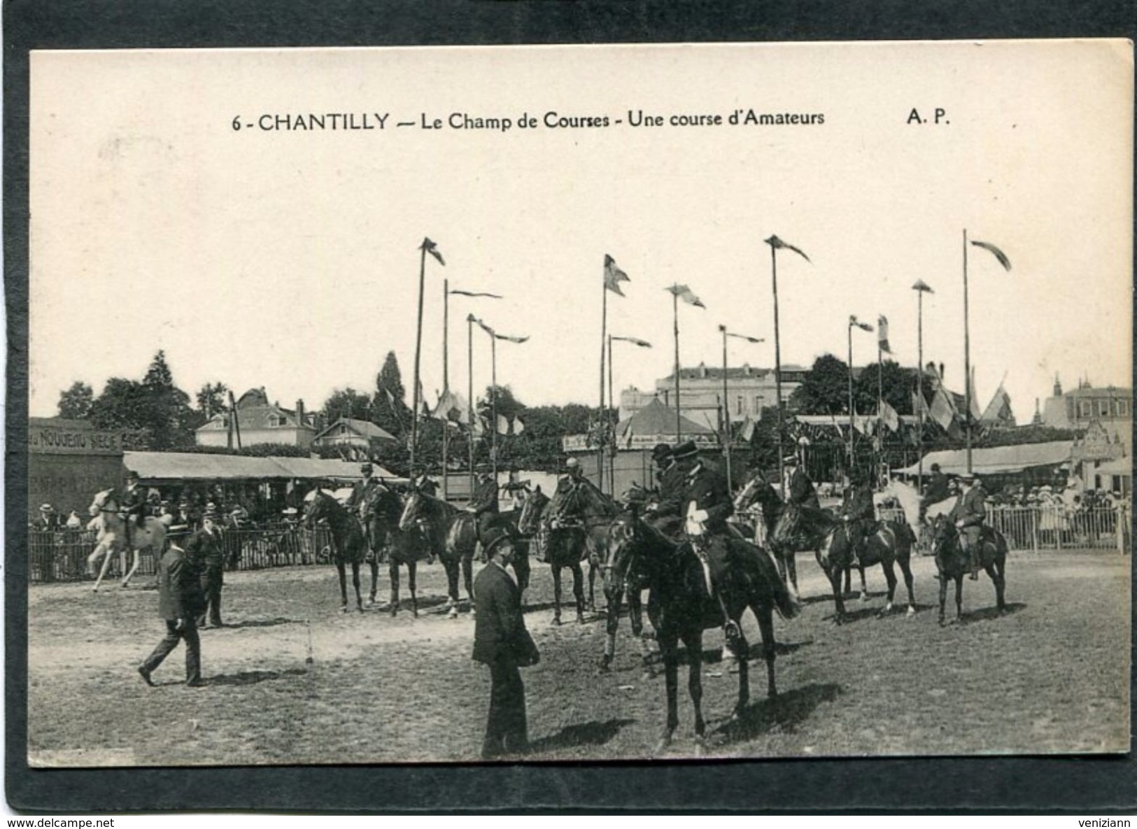 CPA - CHANTILLY - Le Champ De Courses - Une Course D'Amateurs, Très Animé - Chantilly