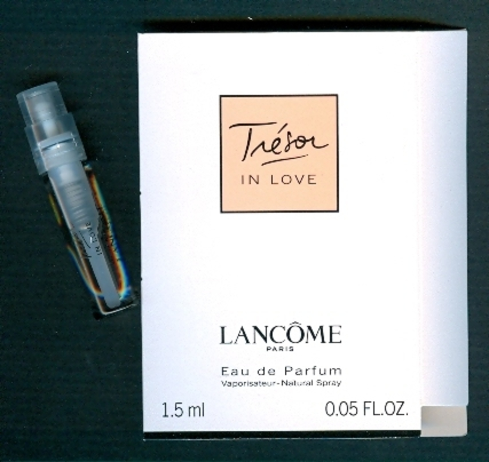 LANCOME, TRESOR IN LOVE, Eau De Parfum, Spray, 1,5 Ml, échantillon Tube Sur Carte - Echantillons (tubes Sur Carte)