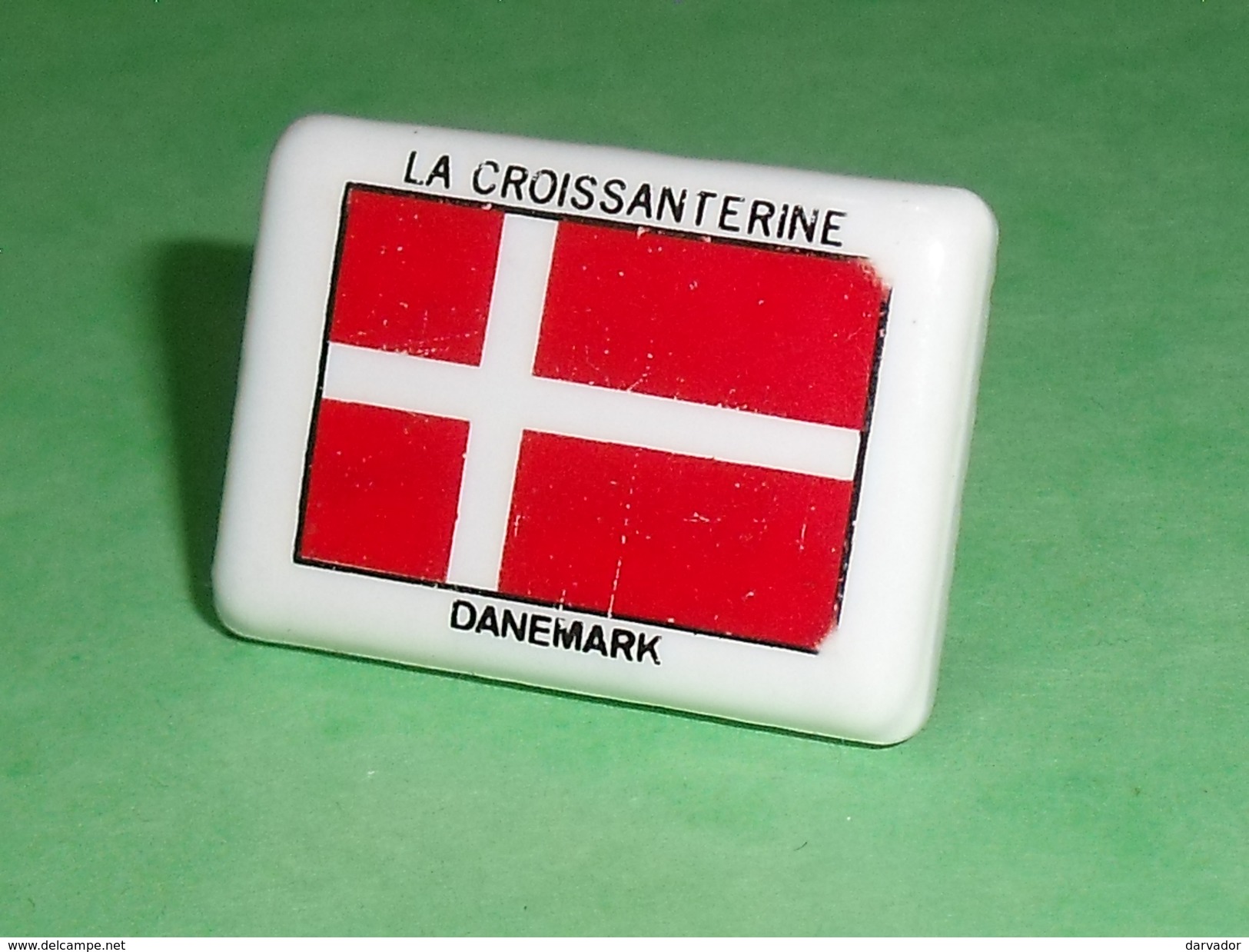 Fèves / Pays / Région : Drapeau , Danemark , Perso  " La Croissanterine  " Pas Courant !    T9 - Länder