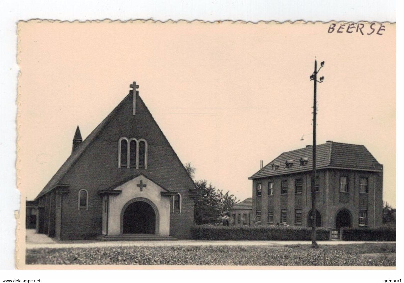 Beerse (Den Hout ) : Kerk V OLV Van Alt. Bijstand En Pastorij - Beerse