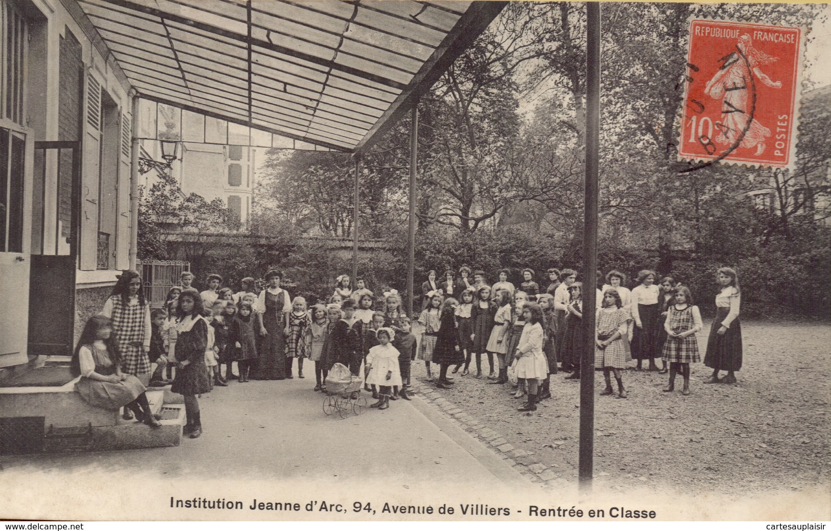 PARIS 17EME - Institutio Jeanne D'Arc, 94, Evenue De Villiers : Rentrée En Classe - Distrito: 17