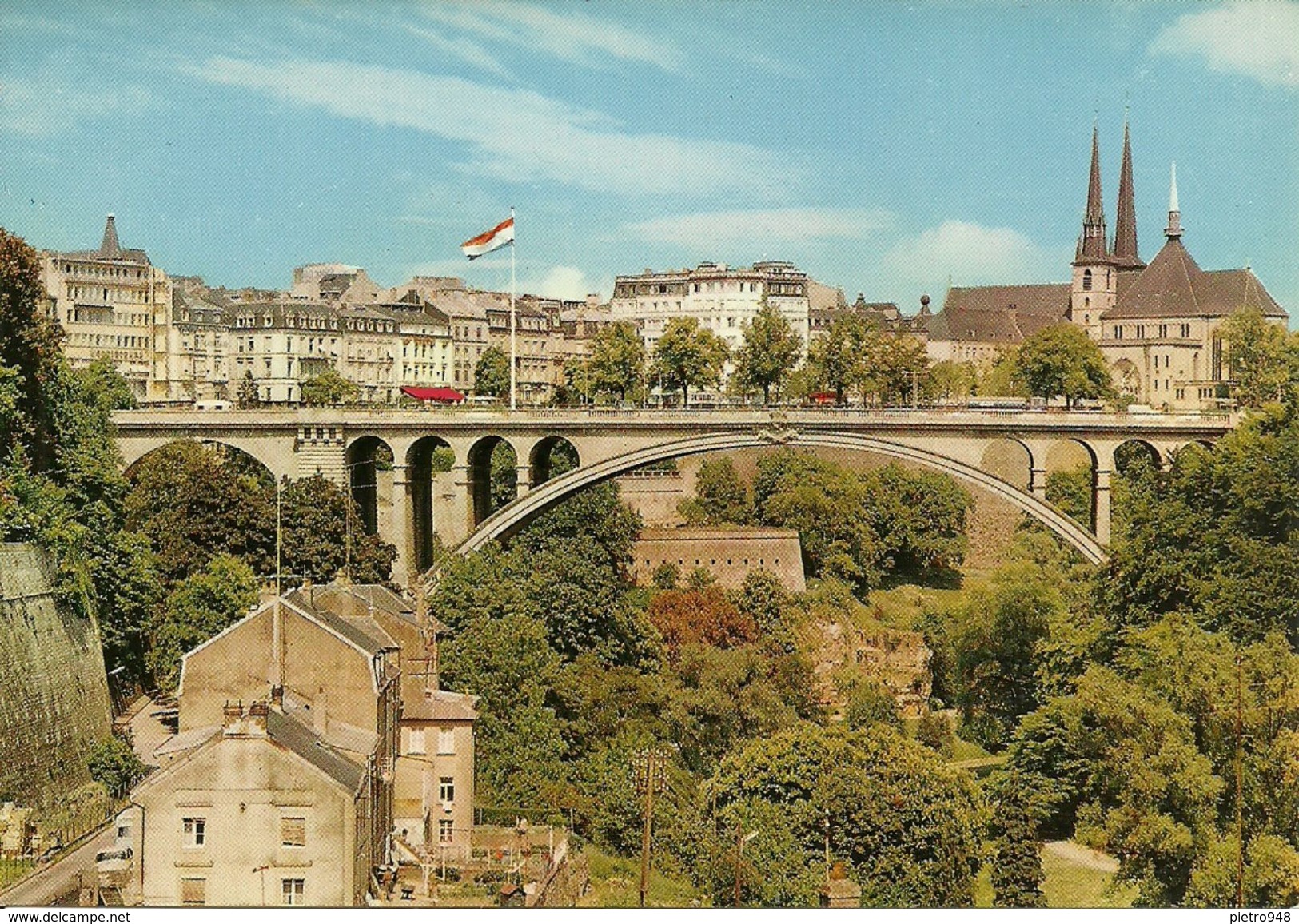 Luxembourg (Lussemburgo) Pont Adolphe, Cathedrale Et Vallée De La Petrusse - Lussemburgo - Città