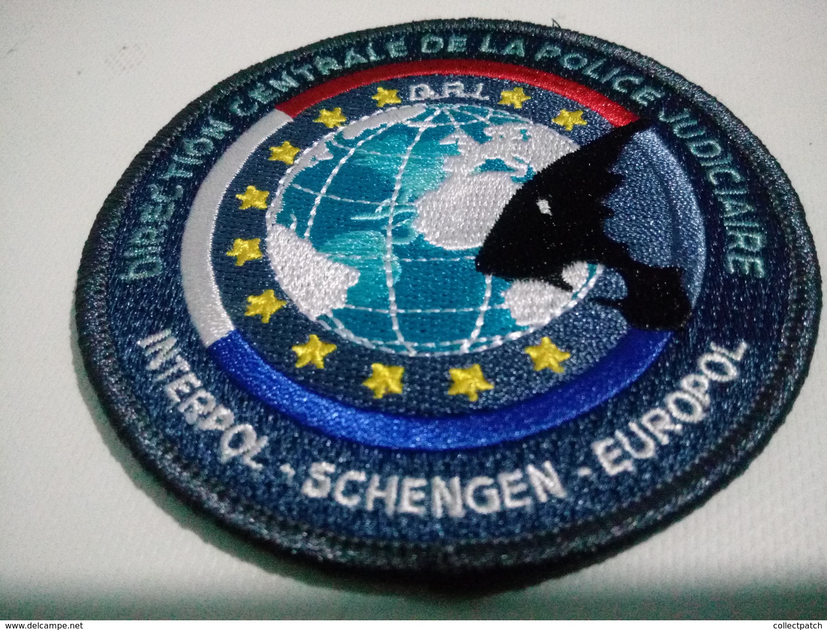 ECUSSON  POLICE JUDICIAIRE DCPJ INTERPOL - SCHENGEN - EUROPOL PATCH BADGE - Police