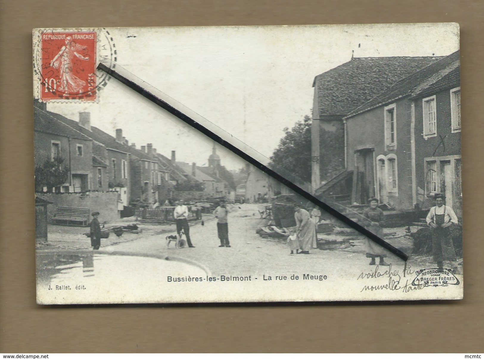 CPA  - Bussières Les Belmont - La Rue De Meuge  -  (Voir Cachet De La Poste Au Verso) - Autres & Non Classés