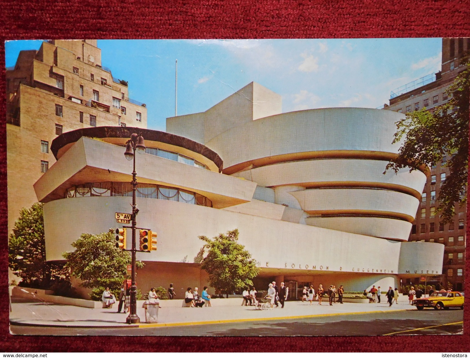 US / NEW YORK CITY - THE SOLOMON R.GUGGENHEIM MUSEUM / 1967 - Musées