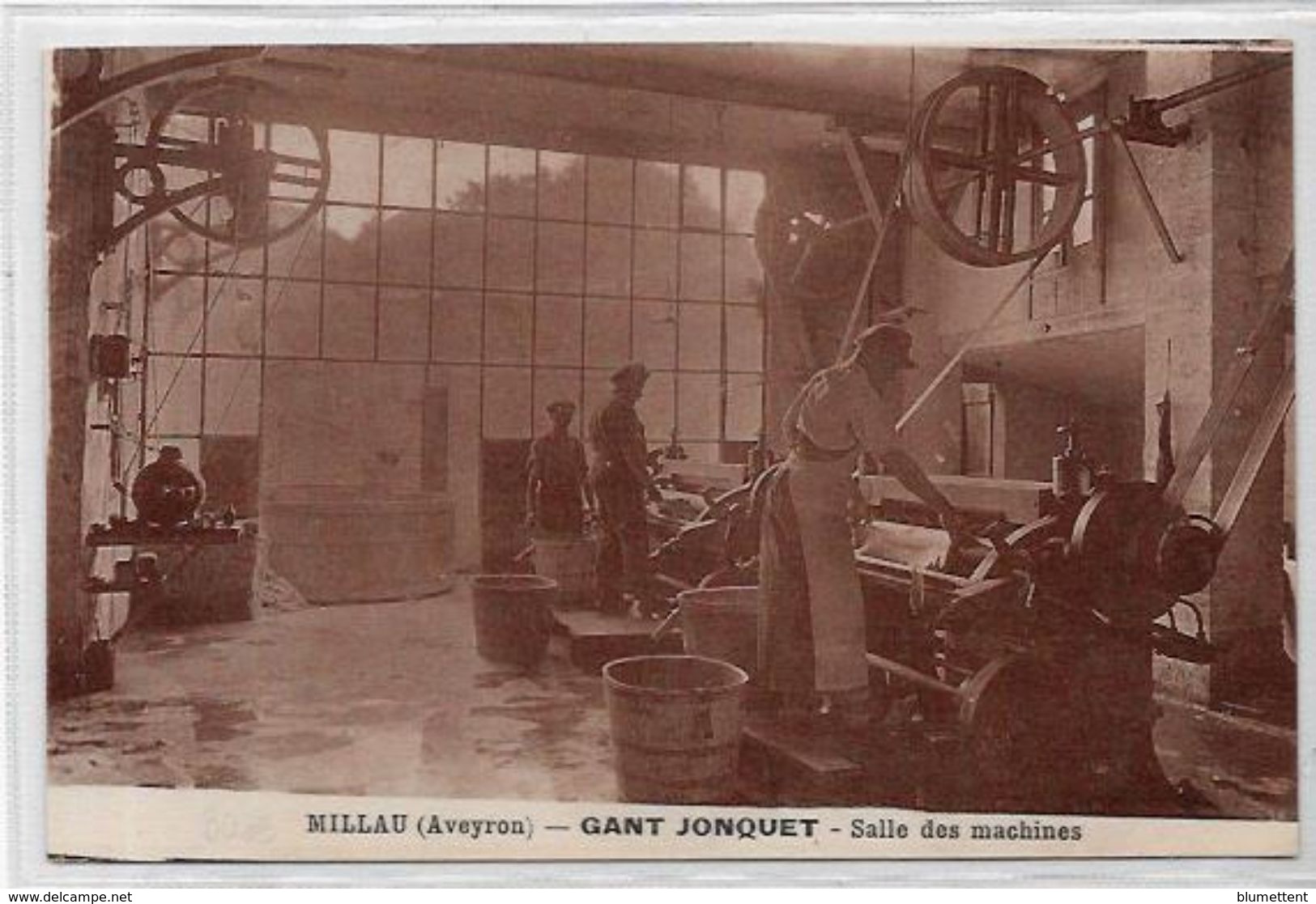 CPA Millau Aveyron Non Circulé Métier Industrie Gant Jonquet Mégisserie - Millau