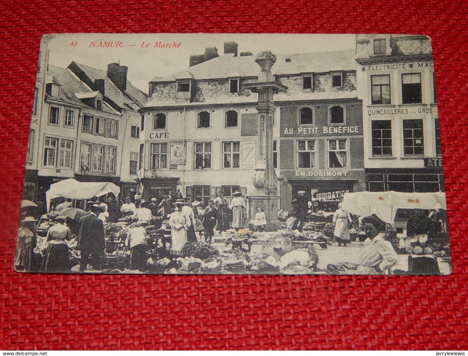 NAMUR -    Le Marché  -1910 - Namur