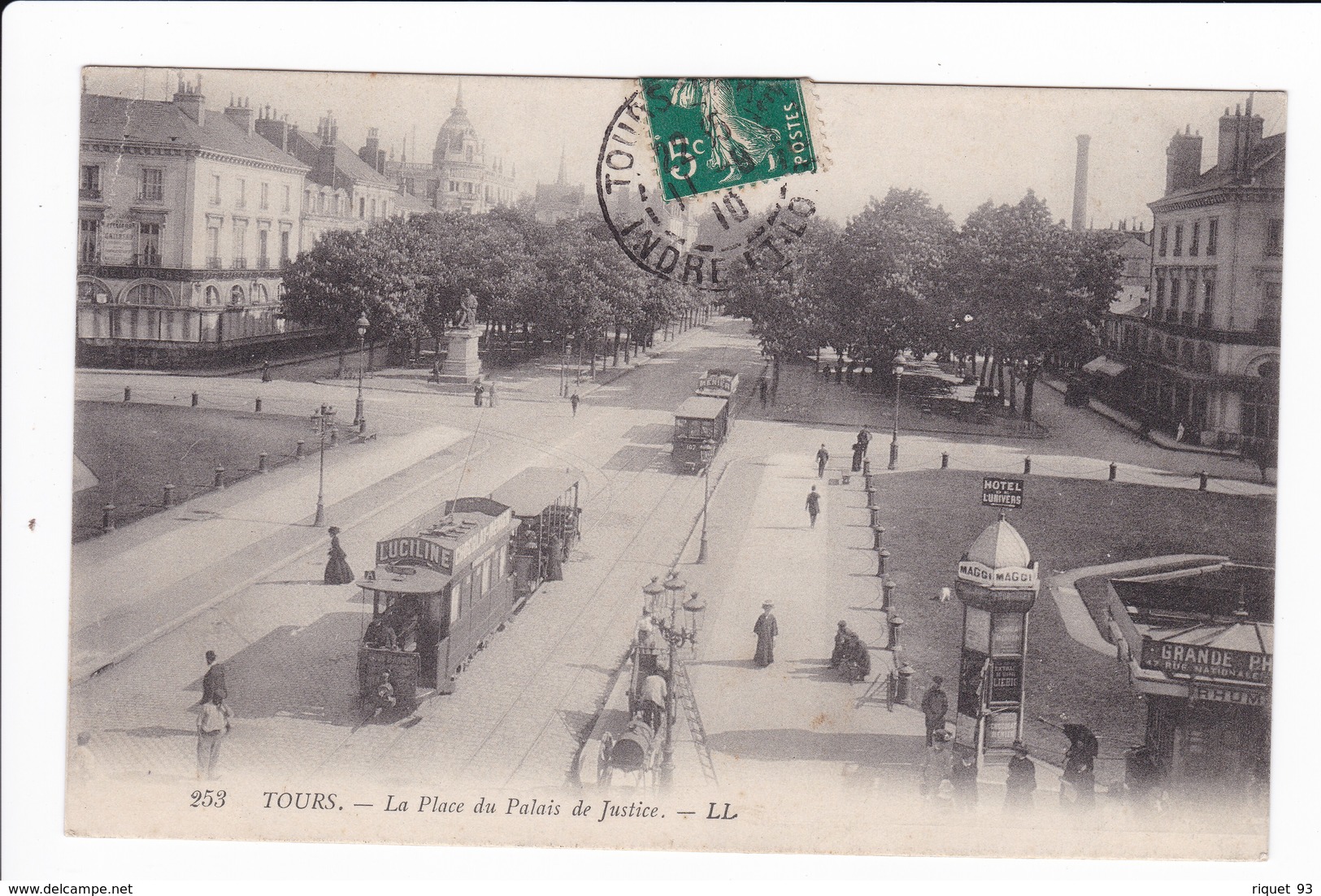 253 - TOURS - La Place Du Palais De Justice ( Tramways) - Tours