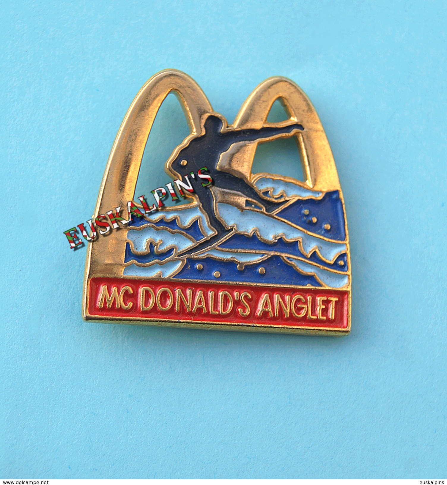 Pin's Mc DONALD'S ANGLET, Pays Basque, Surf, Mac Donald's, Mac Do - McDonald's