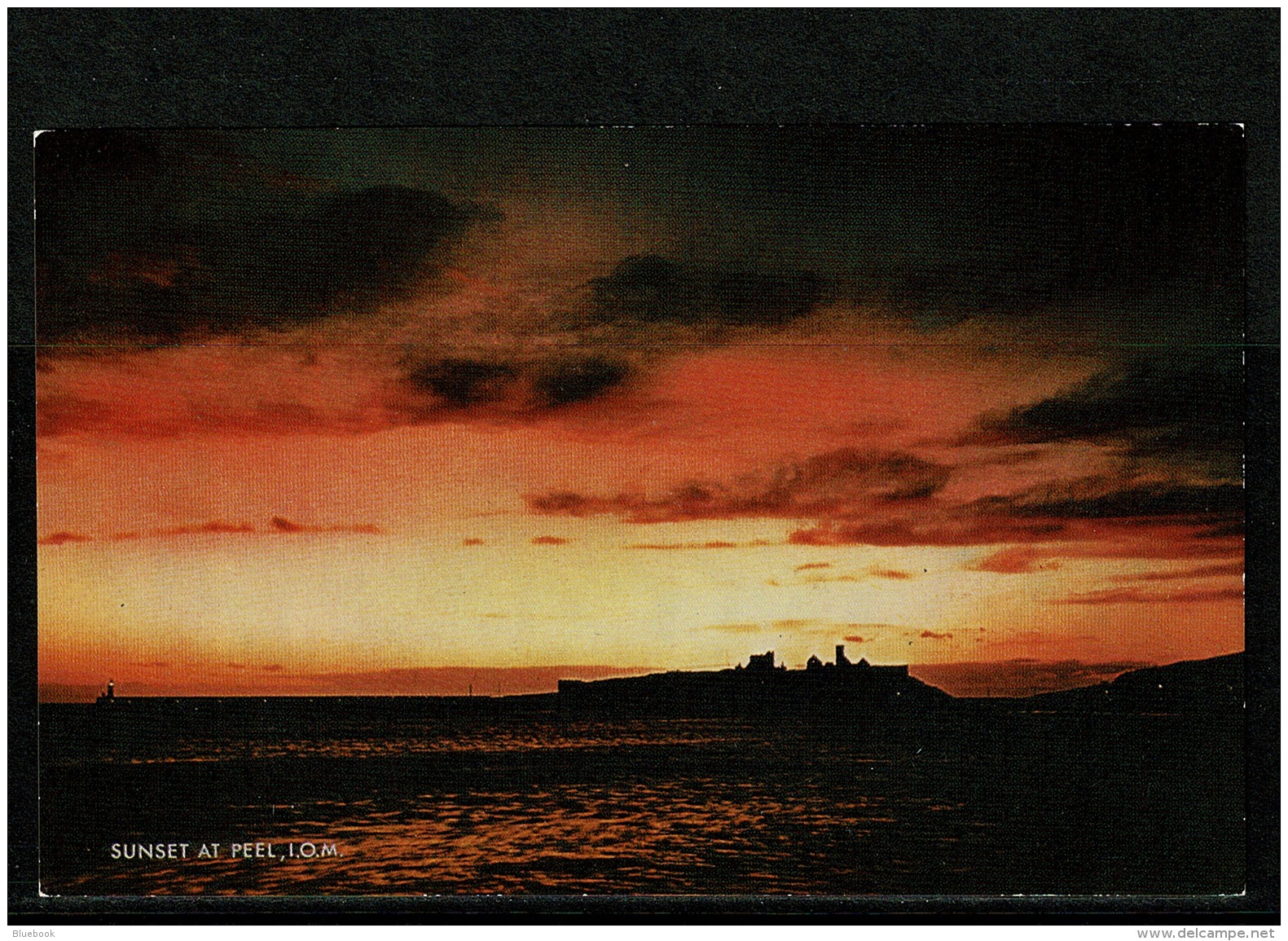 RB 1179 - 4 X Isle Of Man Postcards - Sunset At Peel - Douglas At Night - Douglas &amp; Tram - Isle Of Man