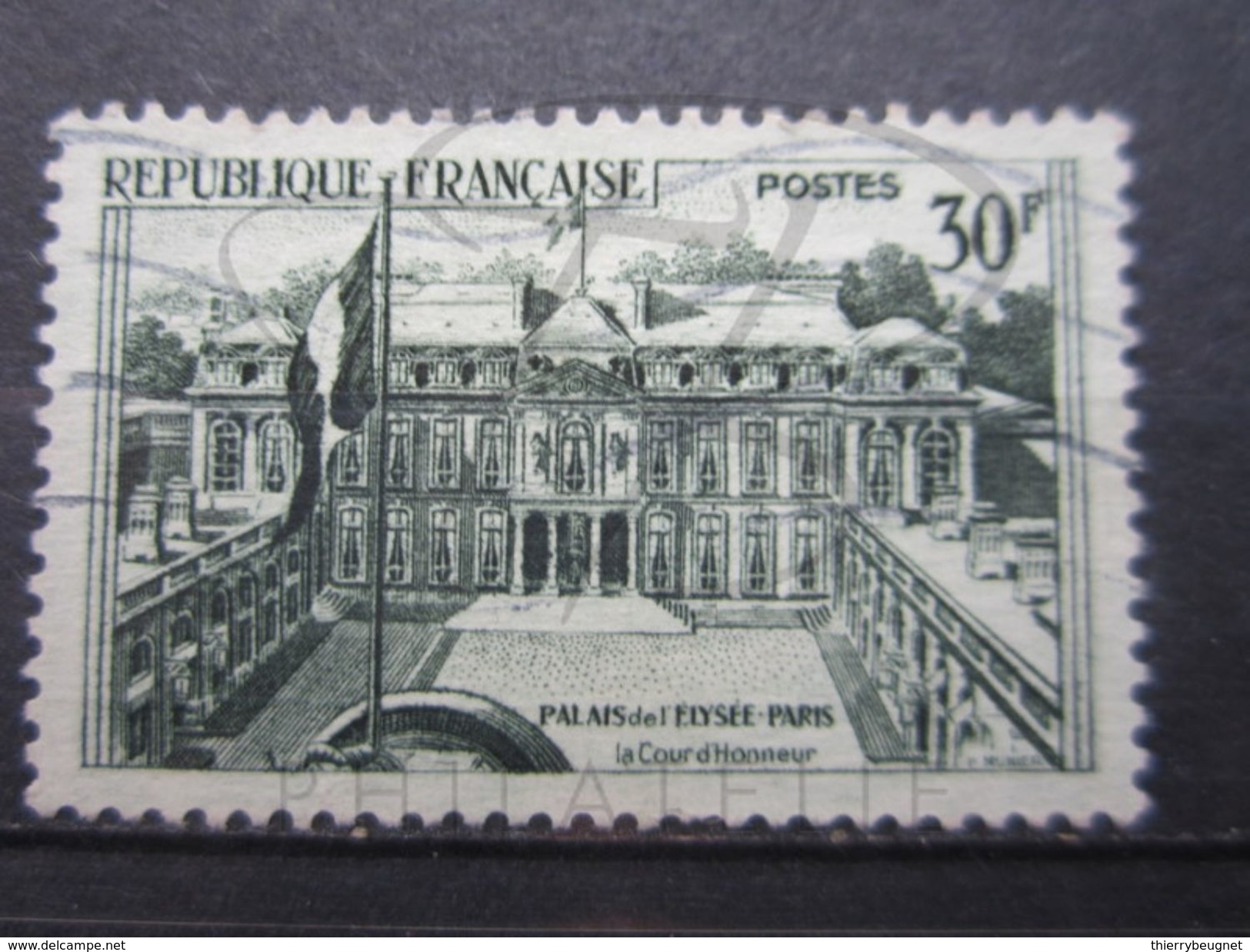 VEND BEAU TIMBRE DE FRANCE N° 1192 , SUR FOND VERT !!! - Used Stamps