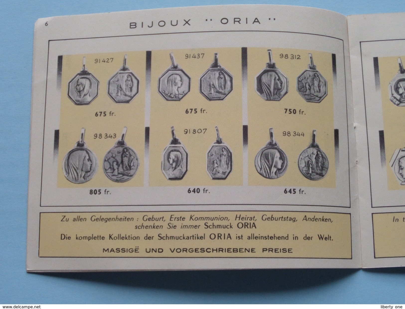 Souvenir de Lourdes offert par les BIJOUX " ORIA " Bijoux Religieux de N.D. de LOURDES ( 16 Pages - 13,5 x 10,5 cm. ) !