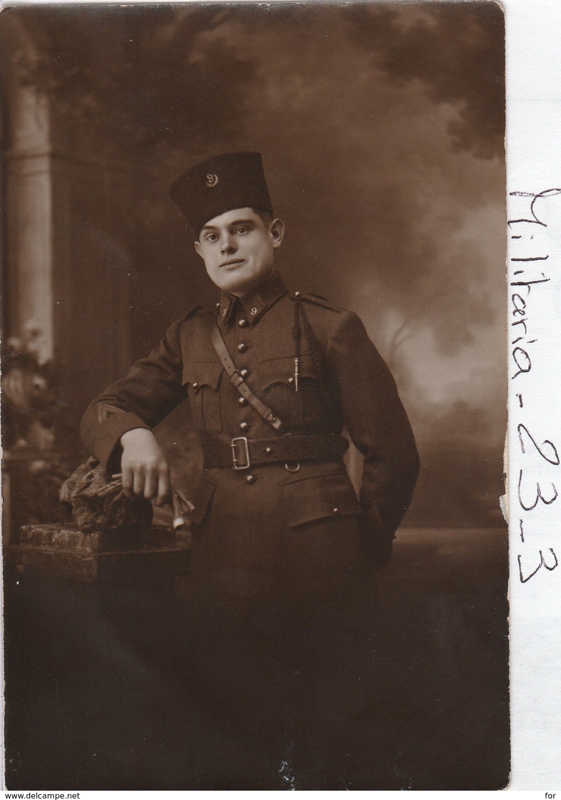 Militaria - Carte Photo -   Portrait De Soldat  ( A Definir ) Photo : Leca : Alger - Guerre 1914-18