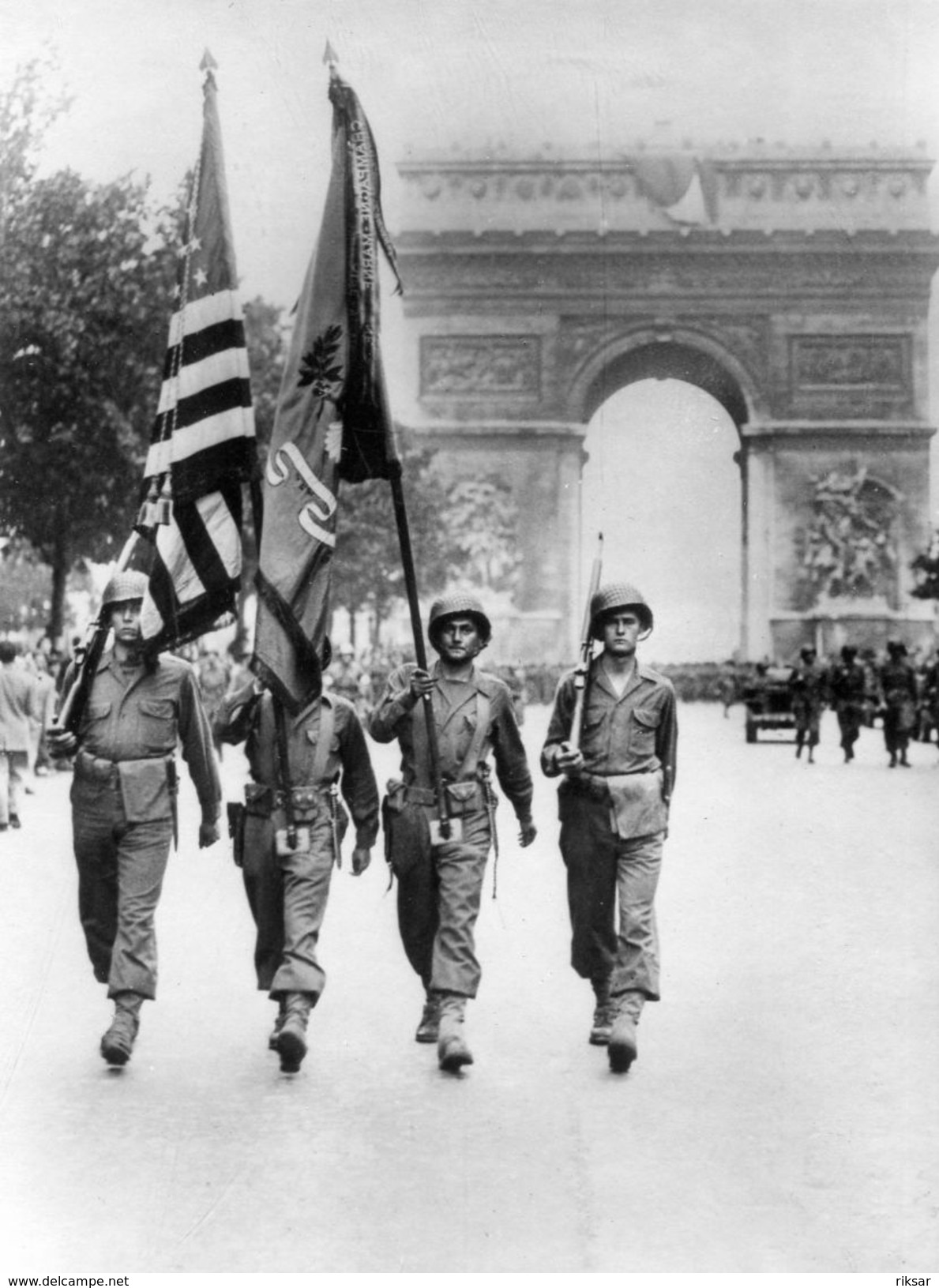 MILITARIA(GUERRE 1939_45) LIBERATION DE PARIS - Guerre 1939-45