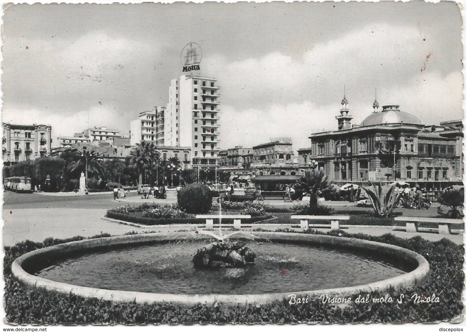 X1146 Bari -Visione Dal Molo San Nicola / Viaggiata 1958 - Bari