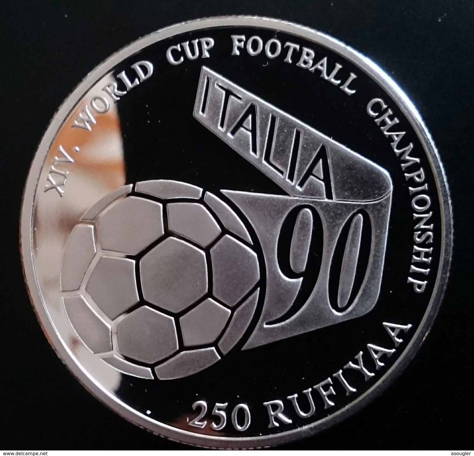 MALDIVES 250 RUFIYAA 1990 SILVER PROOF "World Football Championship" Free Shipping Via Registered Air Mail - Malediven