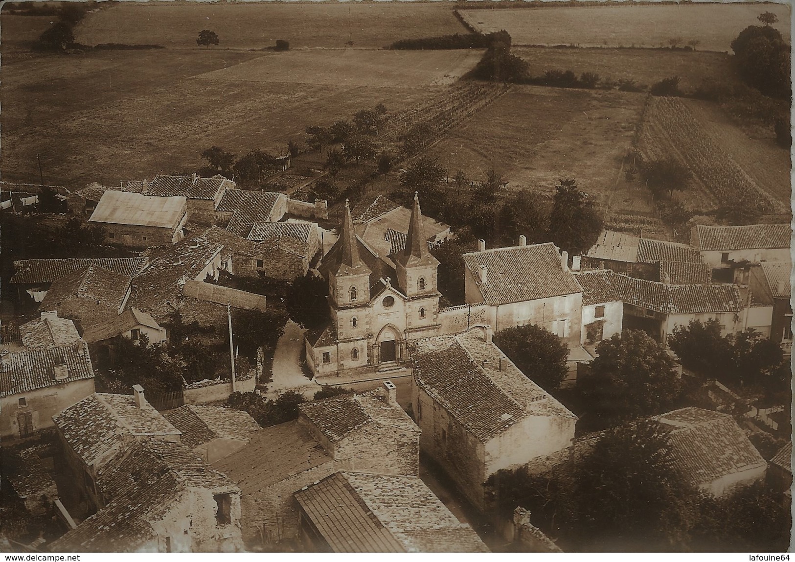 VILLEFAGNAN - Vue Aérienne Sur Le Temple Protestant - Villefagnan