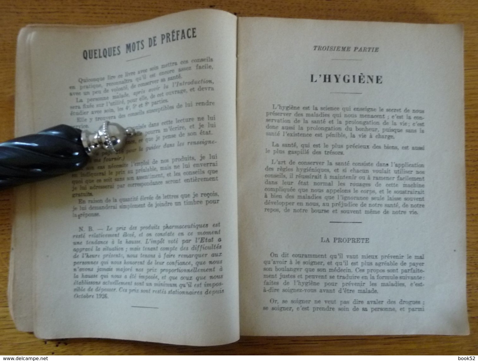 1930 - Le MEDECIN DES PAUVRES  & Les 2000 Recettes Utiles  Par Le Docteur Beauvillard - Santé