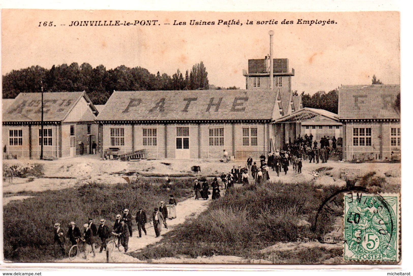 Val De Marne : Joinville Le Pont : Usines Pathé : Sortie Des Employés - Joinville Le Pont