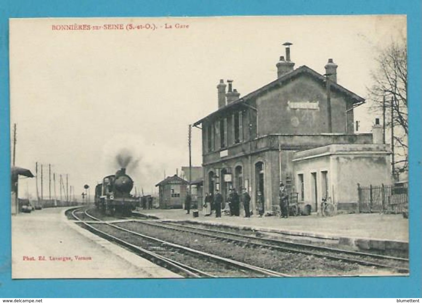 CPA Chemin De Fer Arrivée Du Train En Gare De BONNIERES-SUR-SEINE 78 - Bonnieres Sur Seine