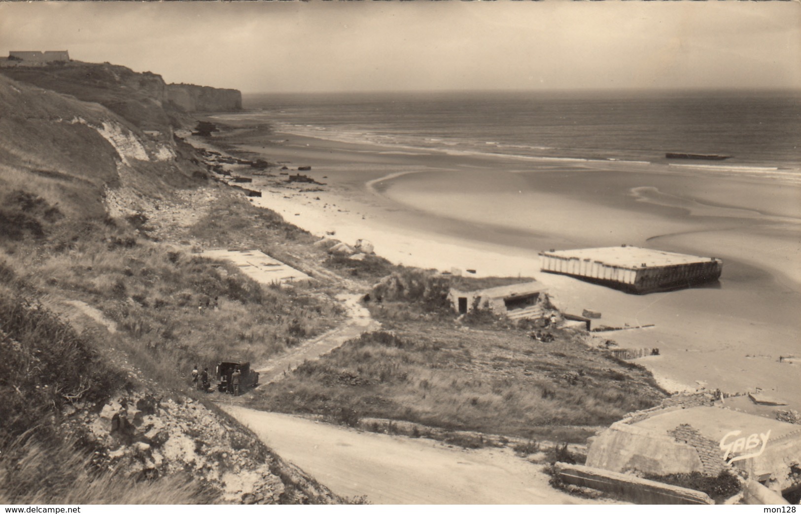 SAINT LAURENT - VIERVILLE SUR MER - OMAHA BEACH (14)  LA PLAGE ET LA POINTE DE LA PERCEE - Sonstige & Ohne Zuordnung