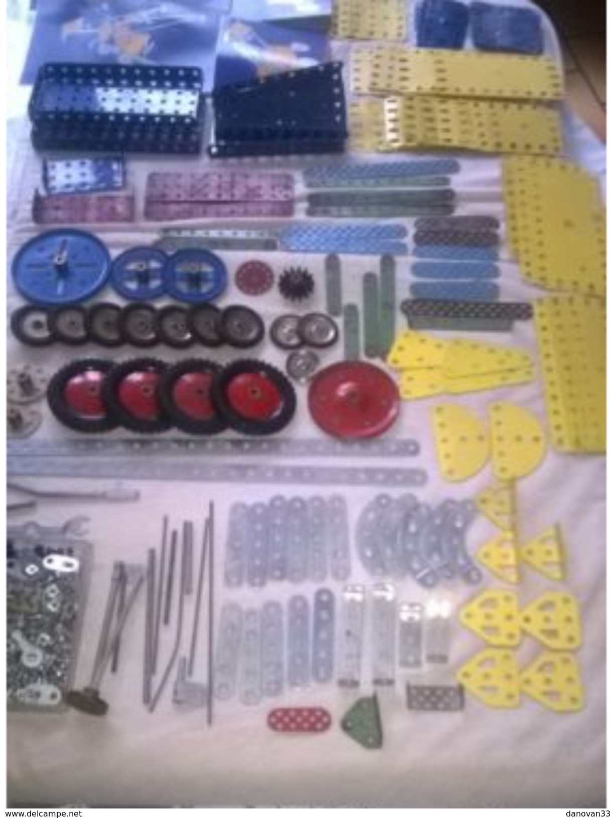 ANCIENNES PIECES DE MECCANO A SAISIR - Meccano