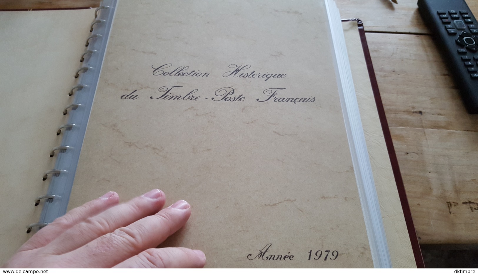 LOT 376847 ALBUM TIMBRE DE FRANCE DOCUMENT PHILATELIQUE 1979/80  PORT A 10 EUROS - Collections (en Albums)