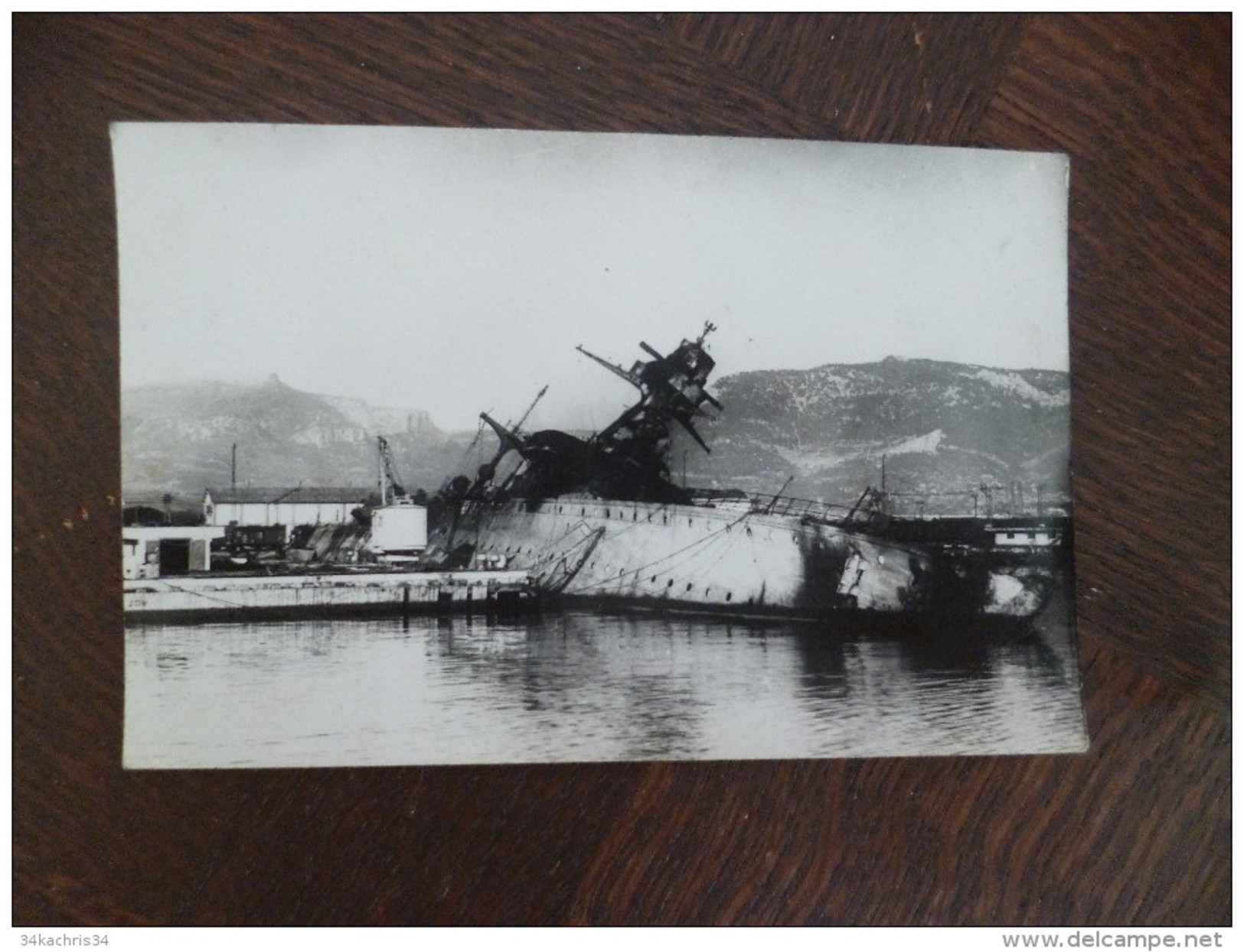 Rare ensemble de photos format CPA sabordage de la flotte à Toulon 1942 Photo Blin et De Preville. WW2 guerre 39/45