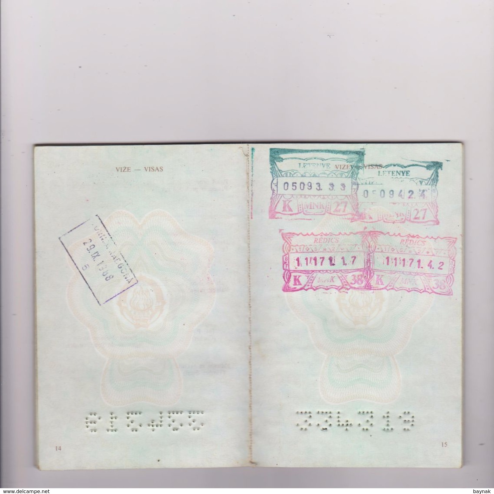 P45  --  SFR YUGOSLAVIA  --  PASSPORT  --   LADY PHOTO  /  1987 - Historische Dokumente