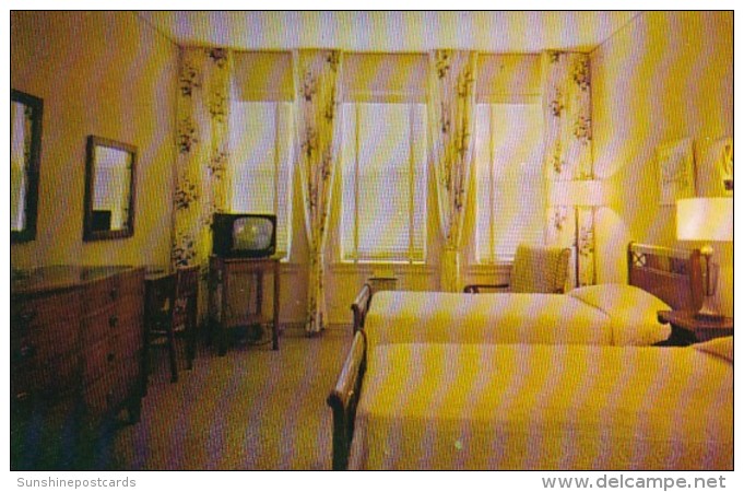 Florida West Palm Beach The Pennsylvania Retirement Residence A Double Room - West Palm Beach