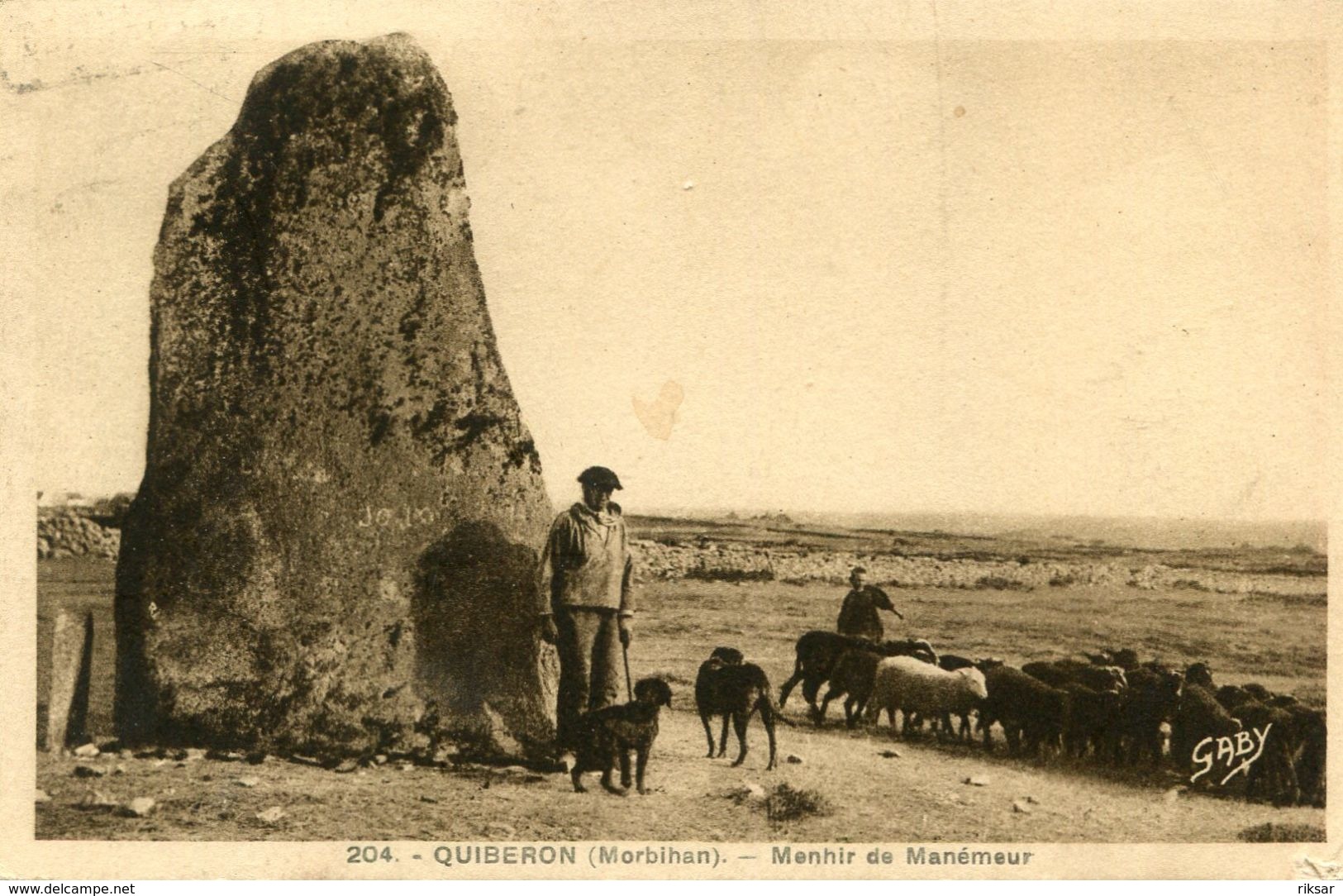 MENHIR(QUIBERON) MOUTON - Dolmen & Menhire