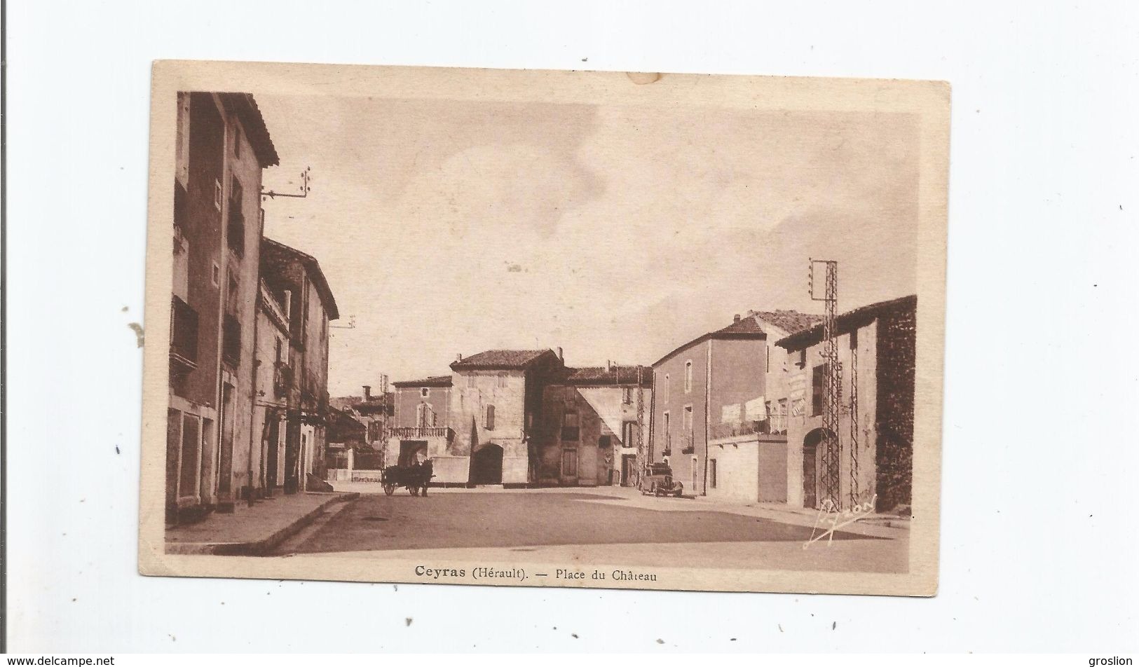 CEYRAS (HERAULT) PLACE DU CHATEAU (ATTELAGE CHEVAL ET AUTO GAREE) - Autres & Non Classés