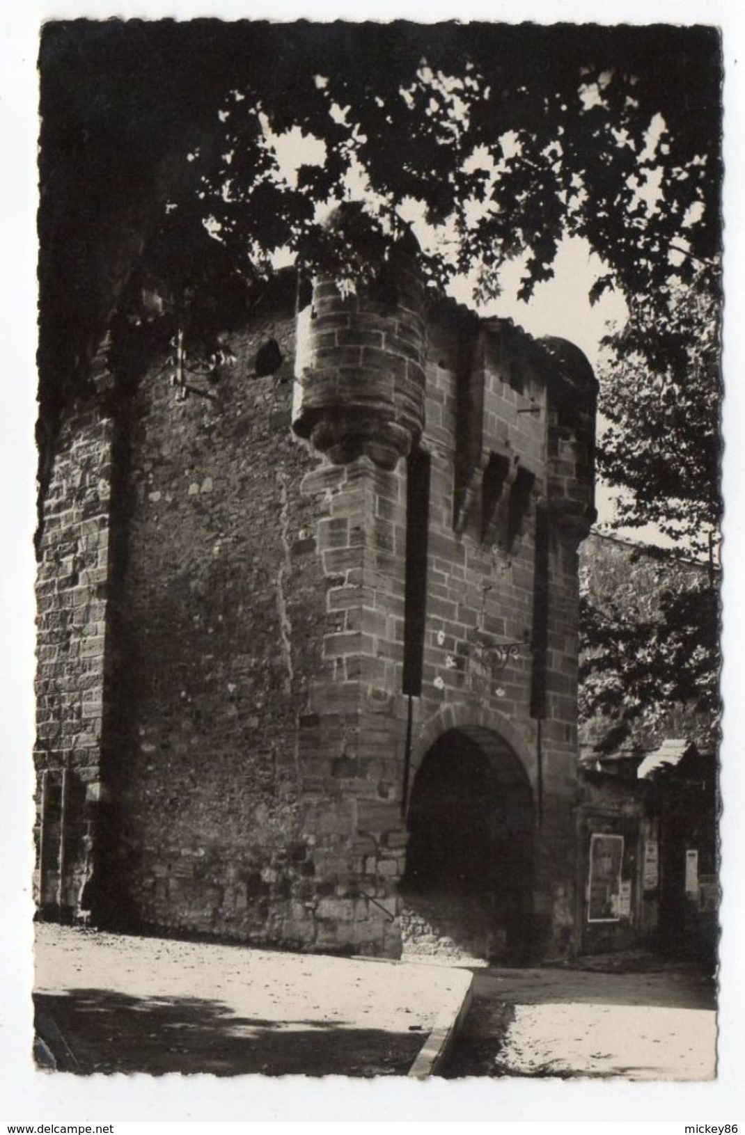 MONTEUX--1952--Porte Neuve  (16émé S )   ---Beau Cachet  MONTEUX-84  Sur Marianne Gandon - Monteux