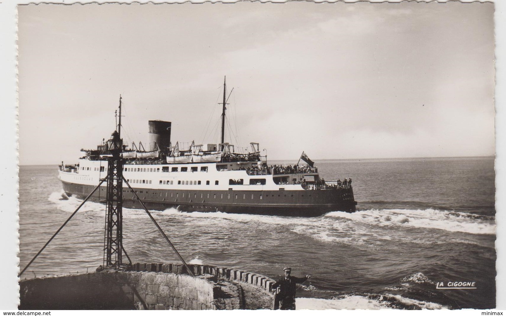 Carte Photo - Le Départ De L'Invicta Pour L'Angleterre - Paquebots