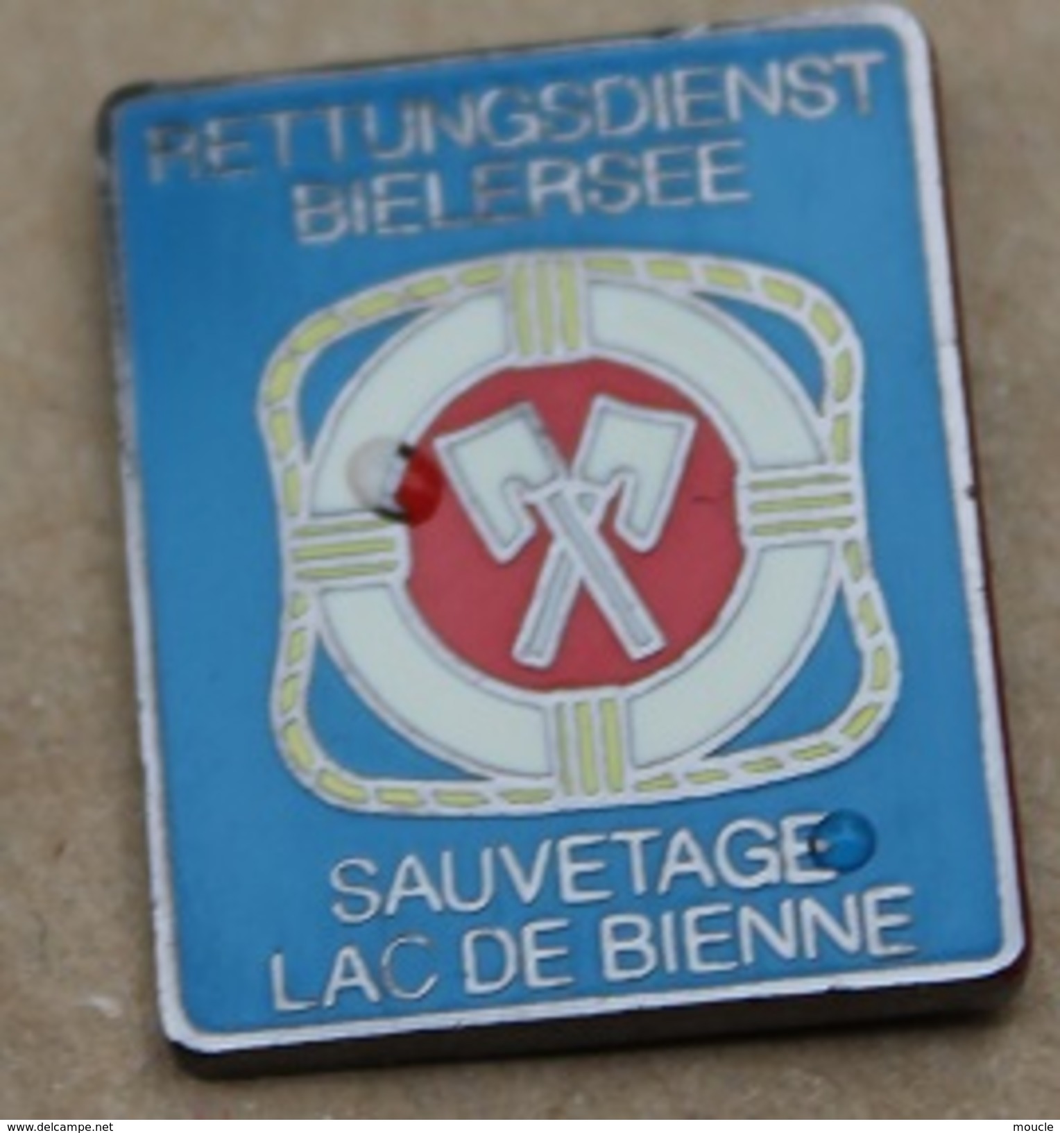 SAUVETAGE LA DE BIENNE - RETTUNGSDIENST BIELERSEE - BOUEE  - SWISS - SUISSE - SCHWEIZ   -   (19) - Medical