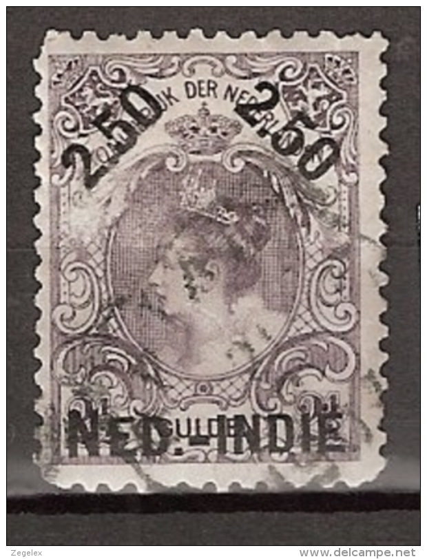 Ned Indie 1900 Hulpuitgifte 2,50 Op 2,5 Gulden NVPH 37B 11x11 - Niederländisch-Indien