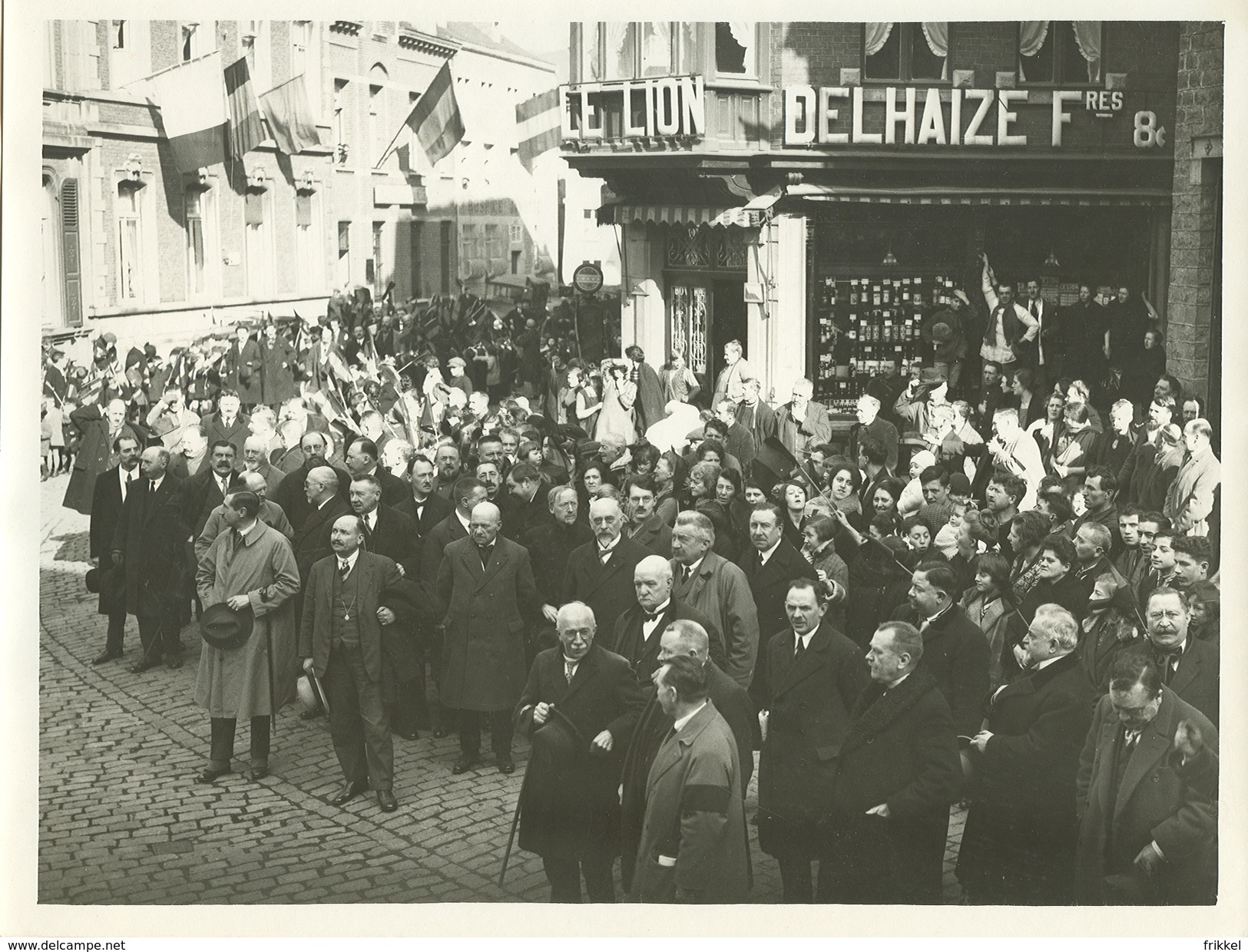 Lot 2x Grote Foto Photo (18 X 23cm) Brussel ? Bruxelles ? Le Lion Delhaize (stempel J Hersleven Bruxelles) - Fiestas, Celebraciones