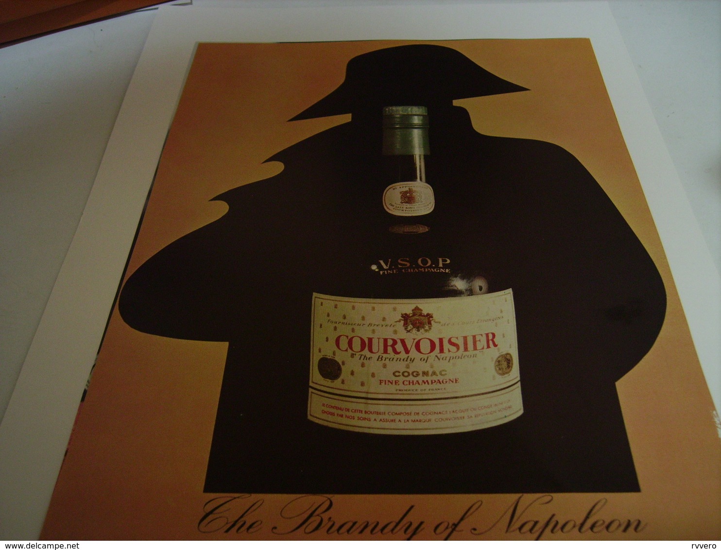 ANCIENNE  PUBLICITE COGNAC COURVOISIER THE BRANDY OF NAPOLEON 1960 - Alcools